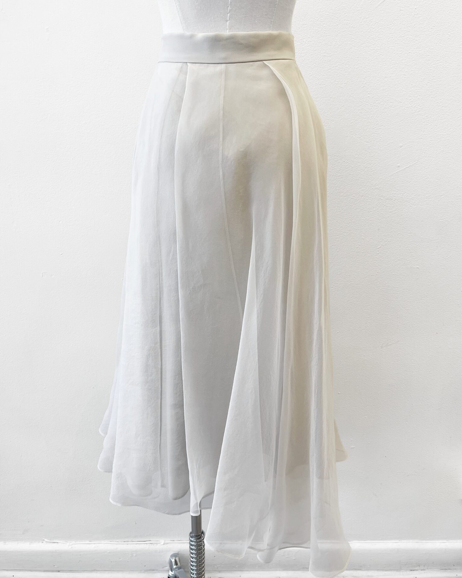 Brunello Cucinelli silk organza midi skirt in cool beige