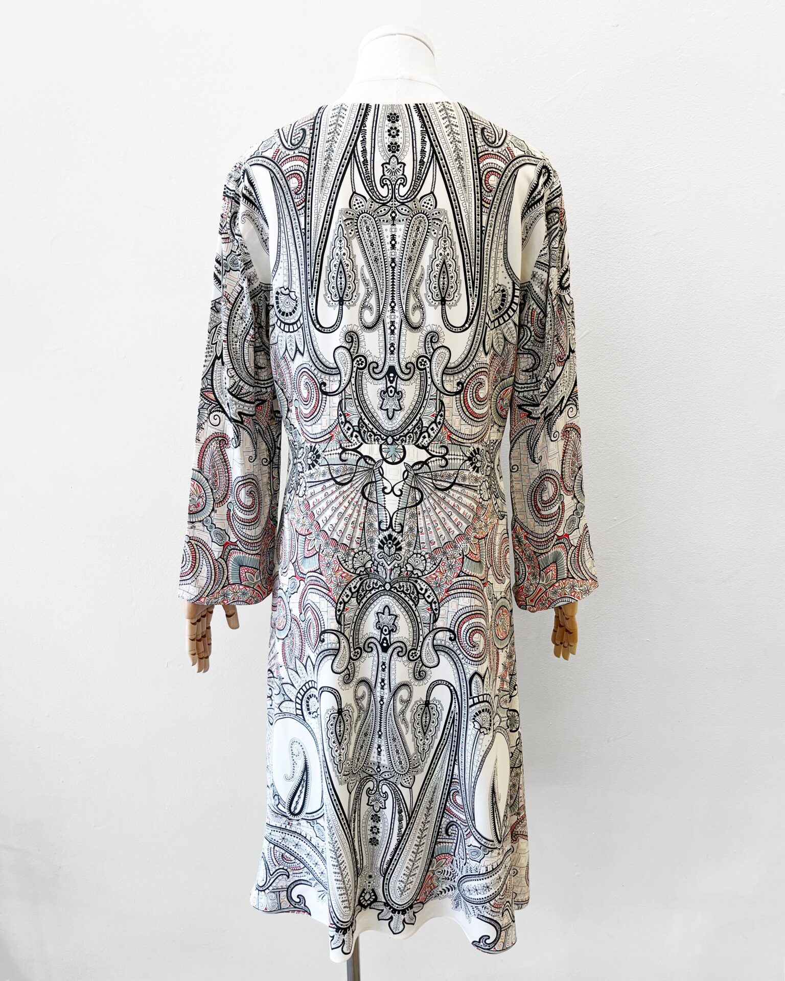 Etro long sleeve cream silk dress with paisley print