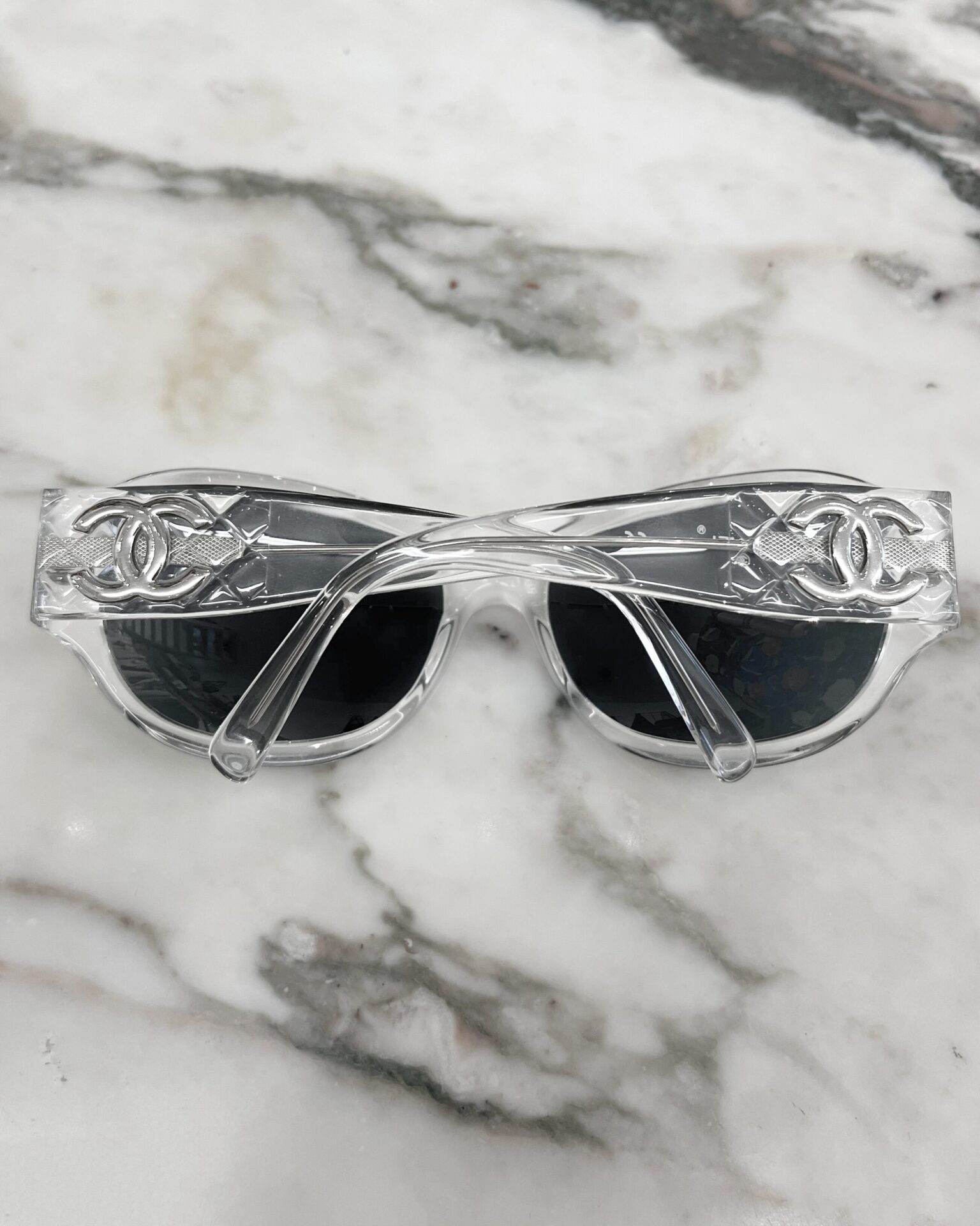 Chanel A28203 2000’s clear Matelasse frame silver CC logo sunglasses