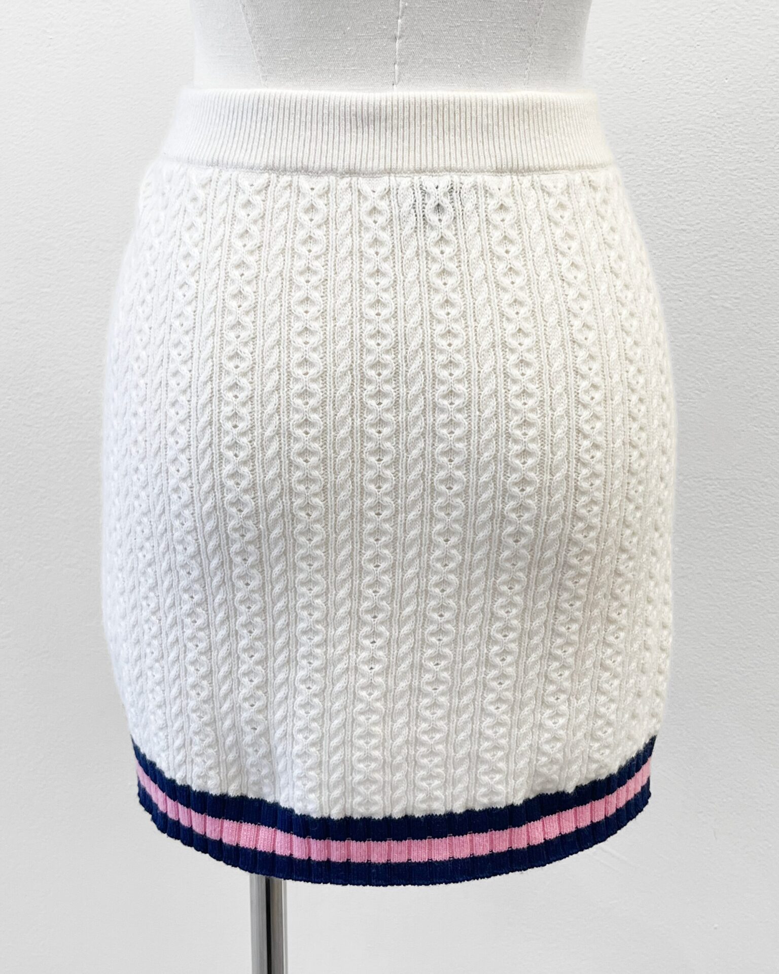 Chanel 2023 ivory cashmere cotton knit skirt with pink & navy trim