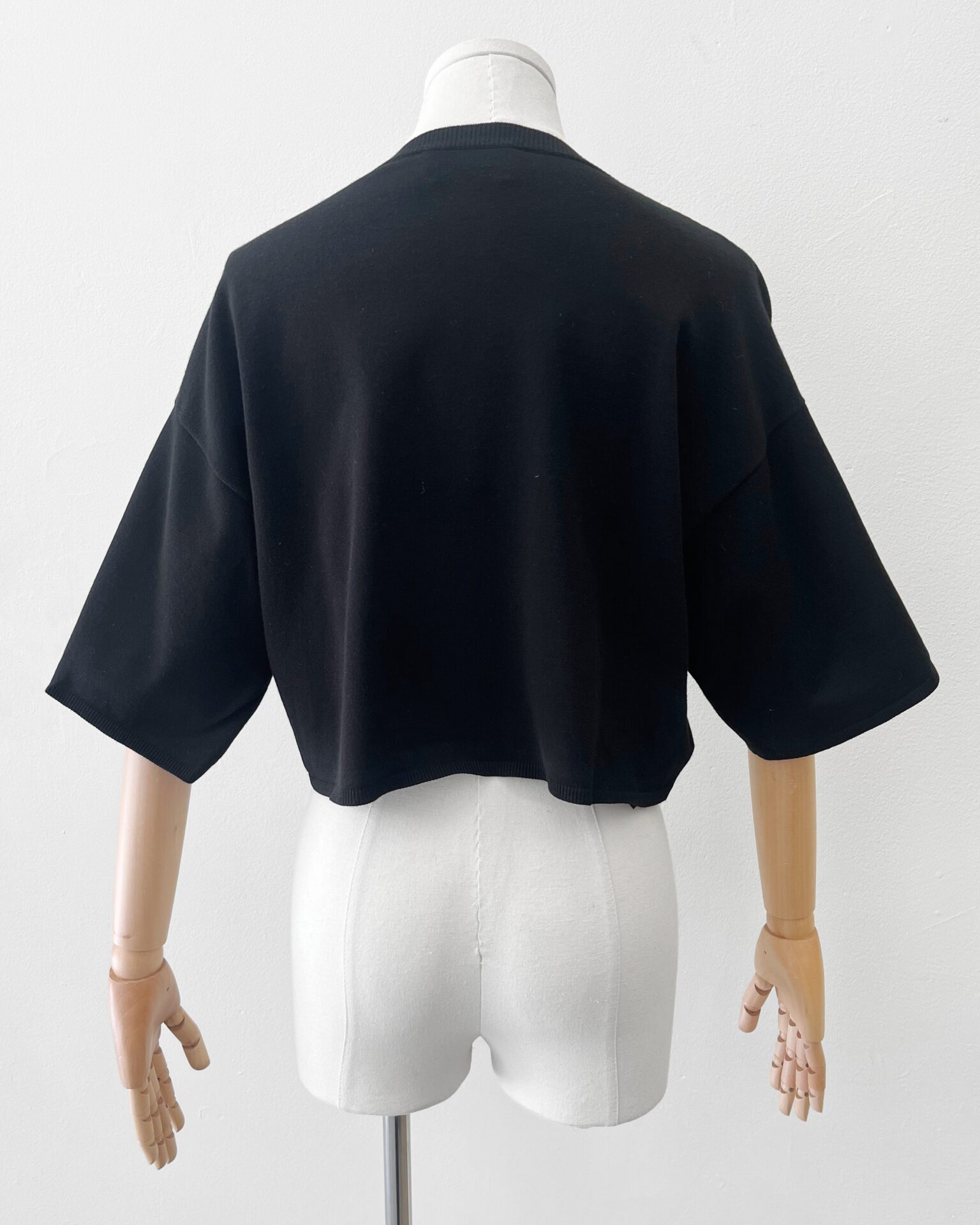 Prada 2021 black crewneck half sleeve logo crop-top