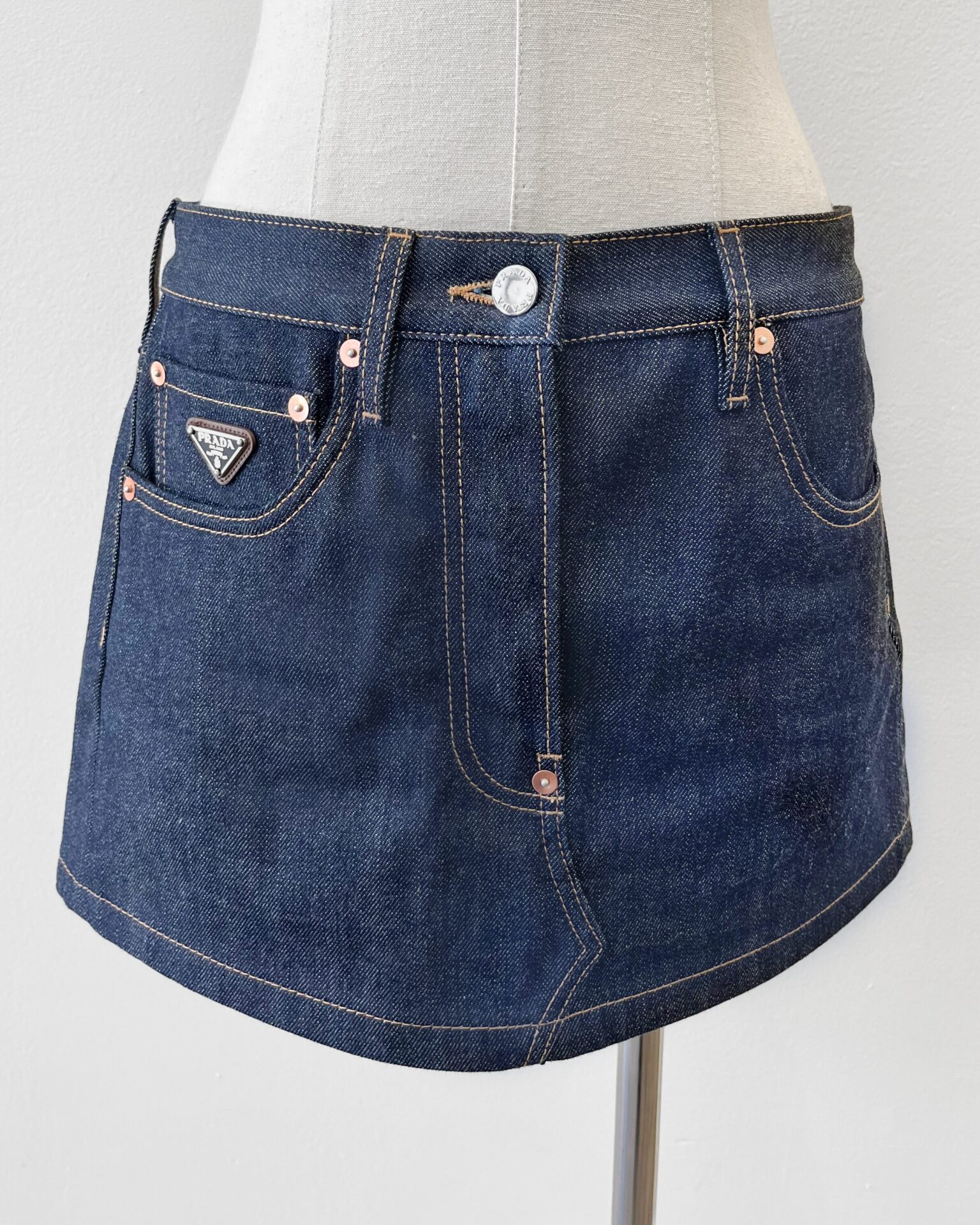 Prada Brand-plaque low rise selvedge denim mini skirt