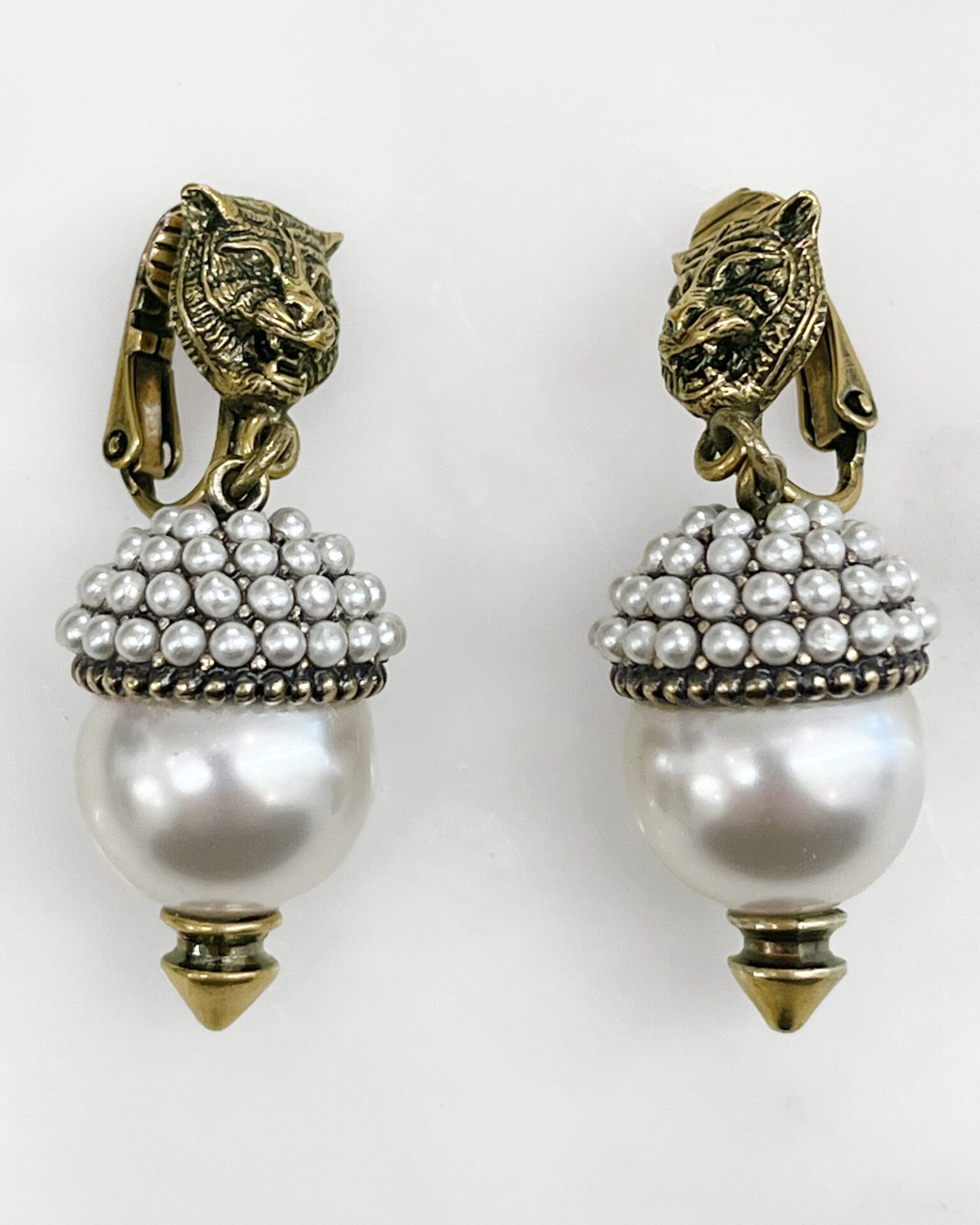 Gucci antiqued gold-tone Feline Head faux pearl drop earrings