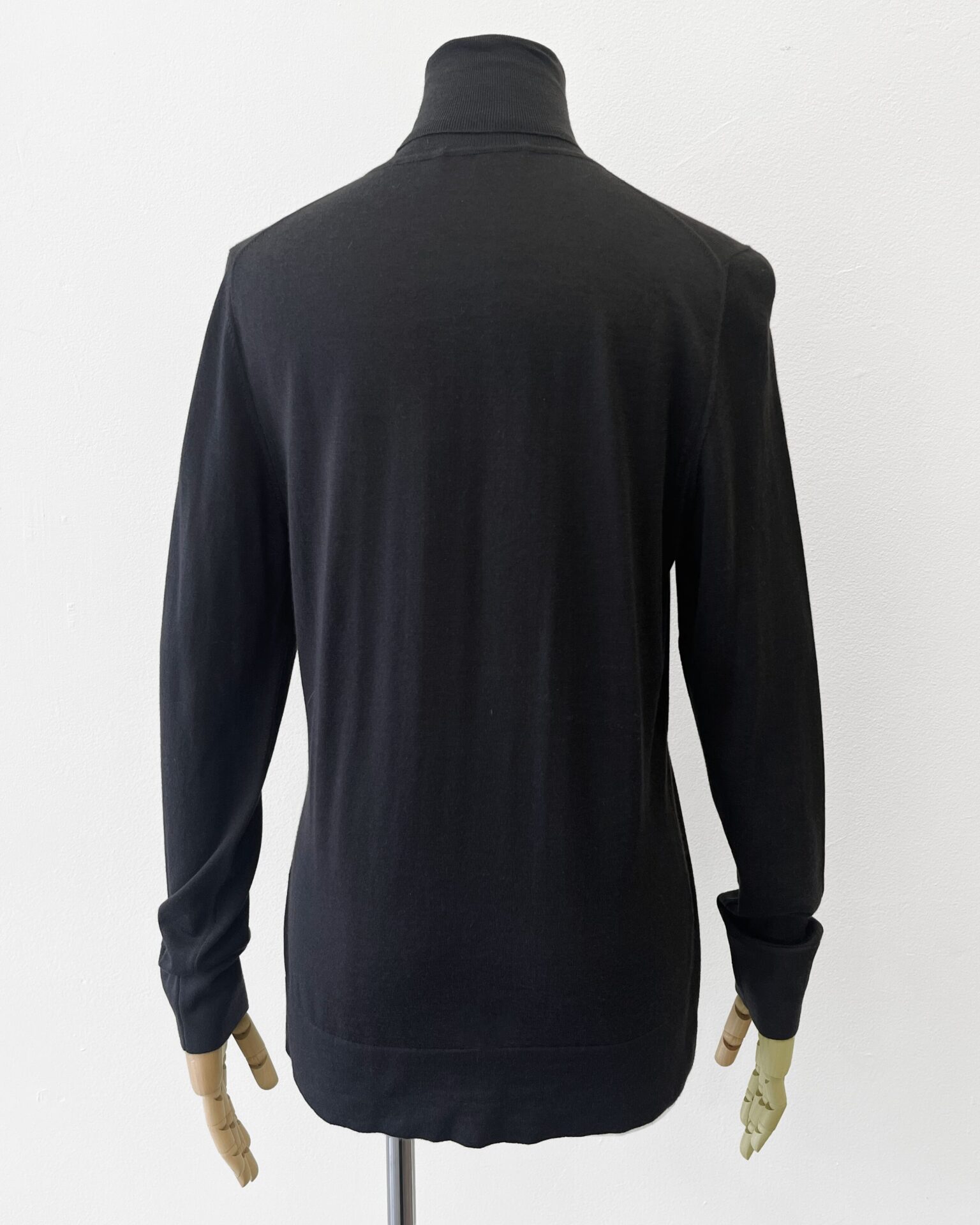 Marlowe dark grey cashmere & silk turtleneck sweater