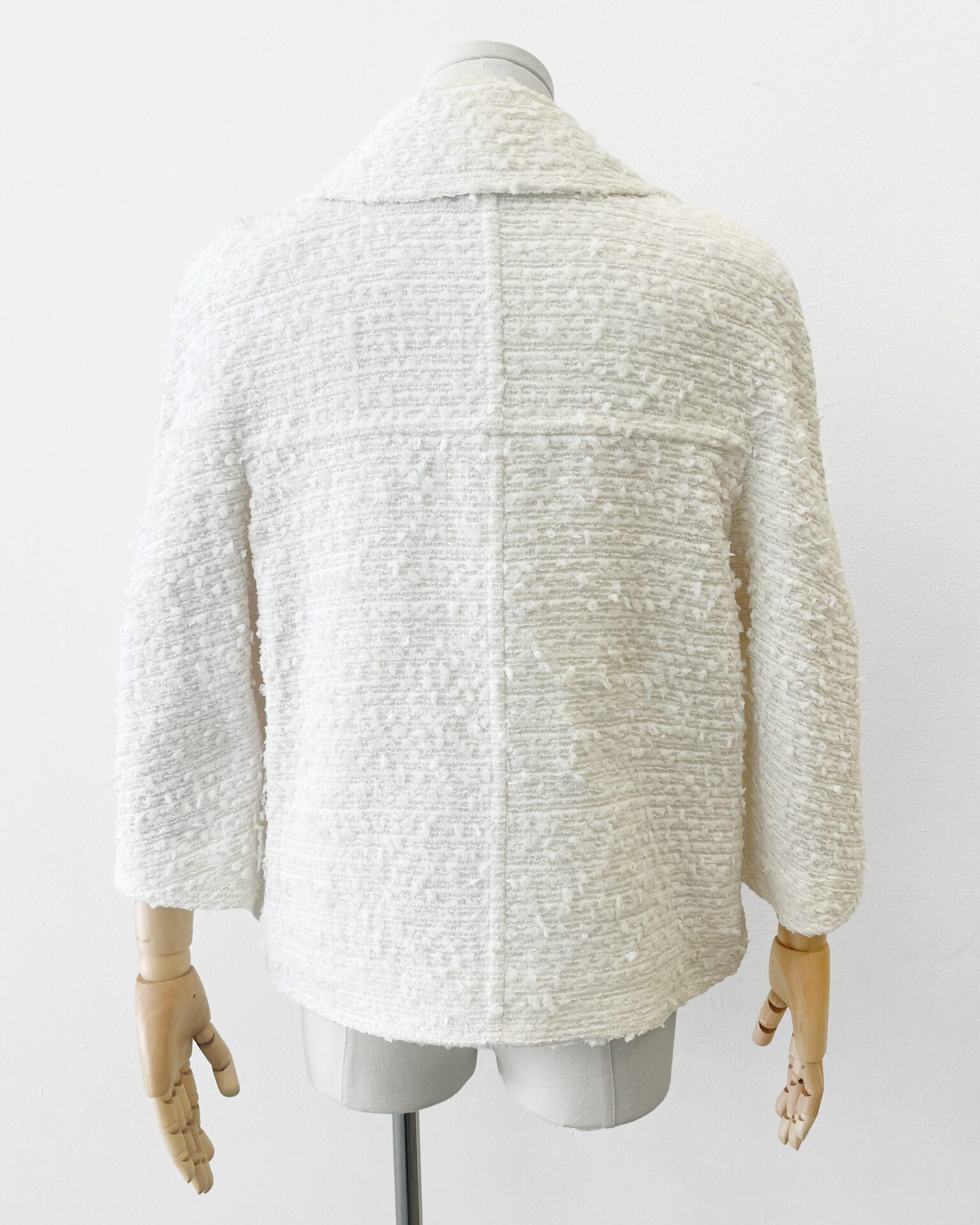 Chanel 2017 Ivory tweed jacket with lion head buttons