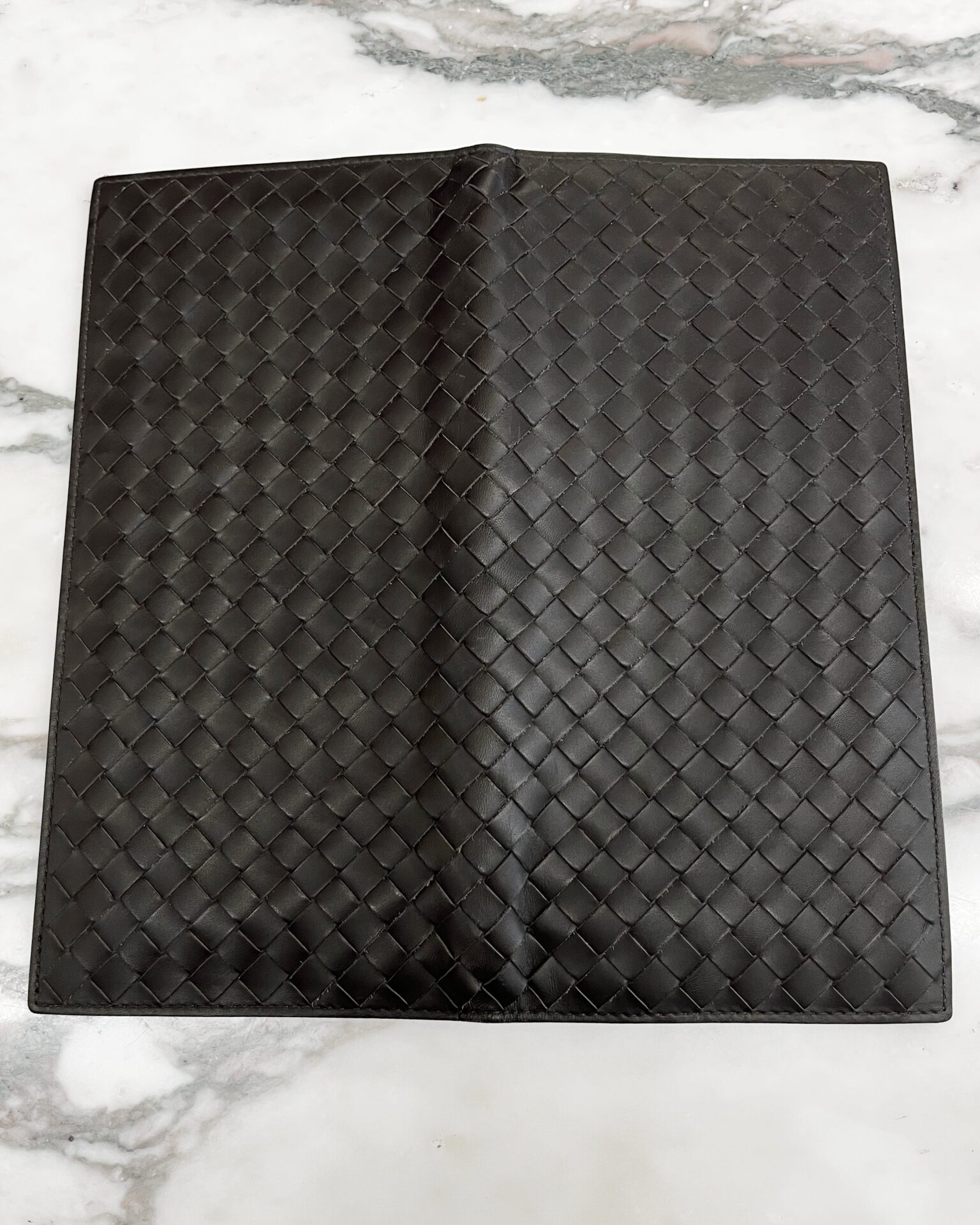 Bottega Veneta Intrecciato brown leather long wallet