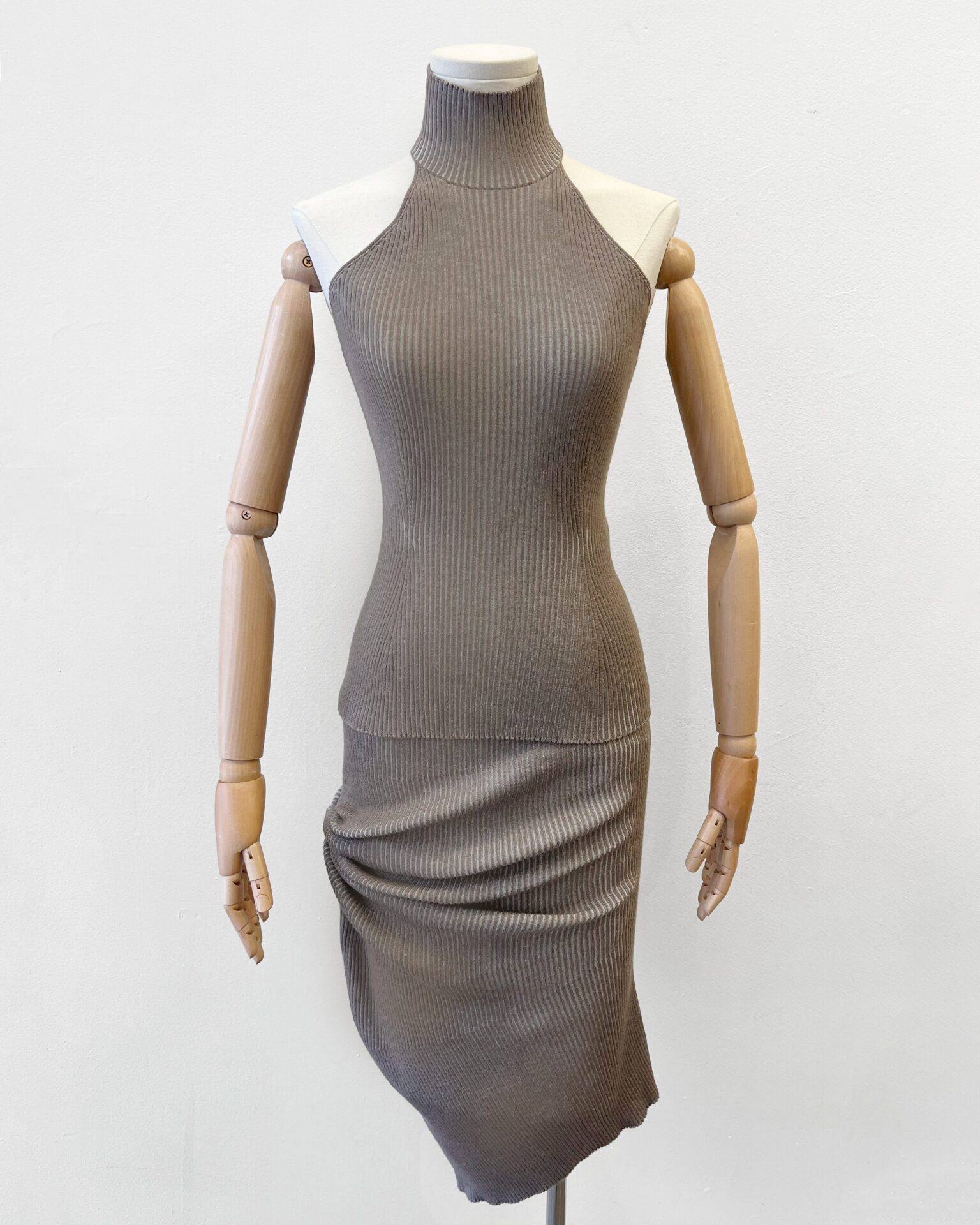 Fendi taupe wool rib-knit asymmetrical pencil skirt