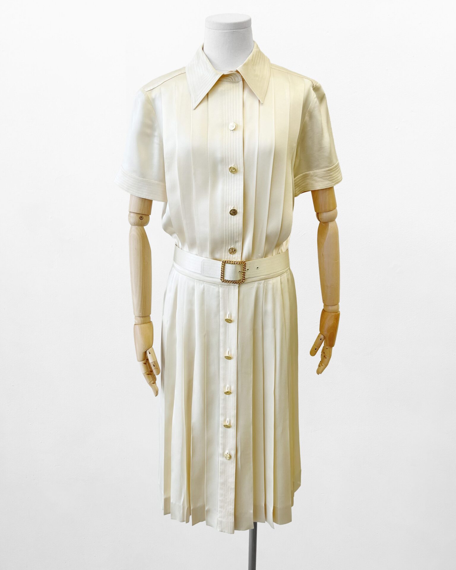 Chanel 1988 runway cream silk pleated dress with belt
