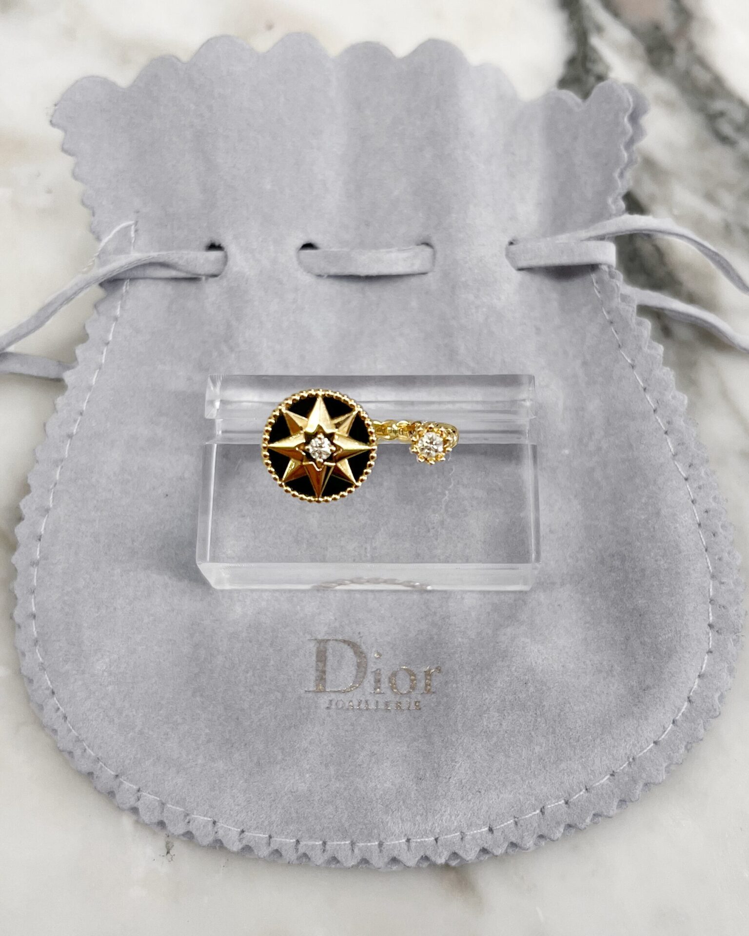Dior 18K gold Rose des Vents ring with diamond & onyx
