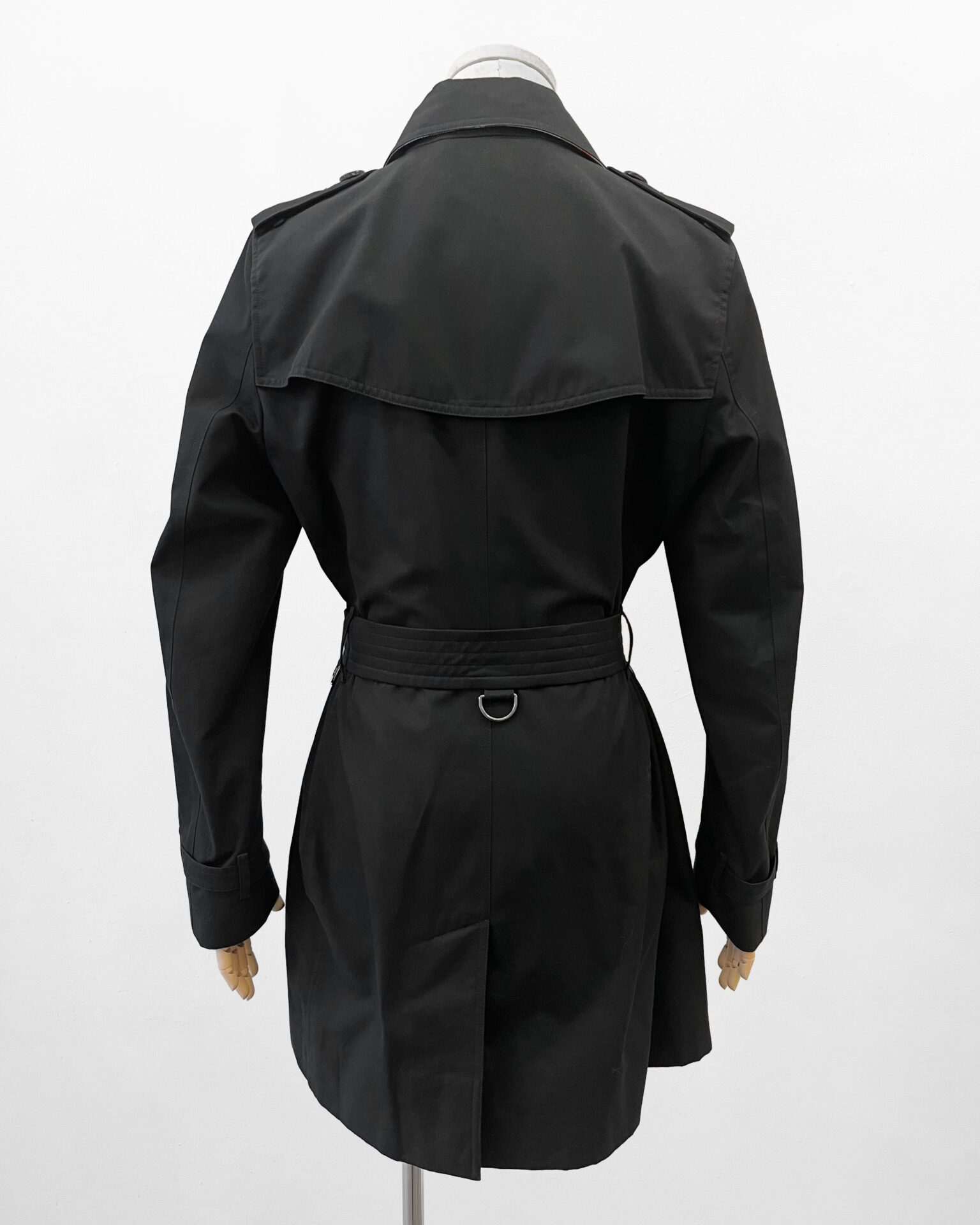 Burberry Kensington black cotton trench coat