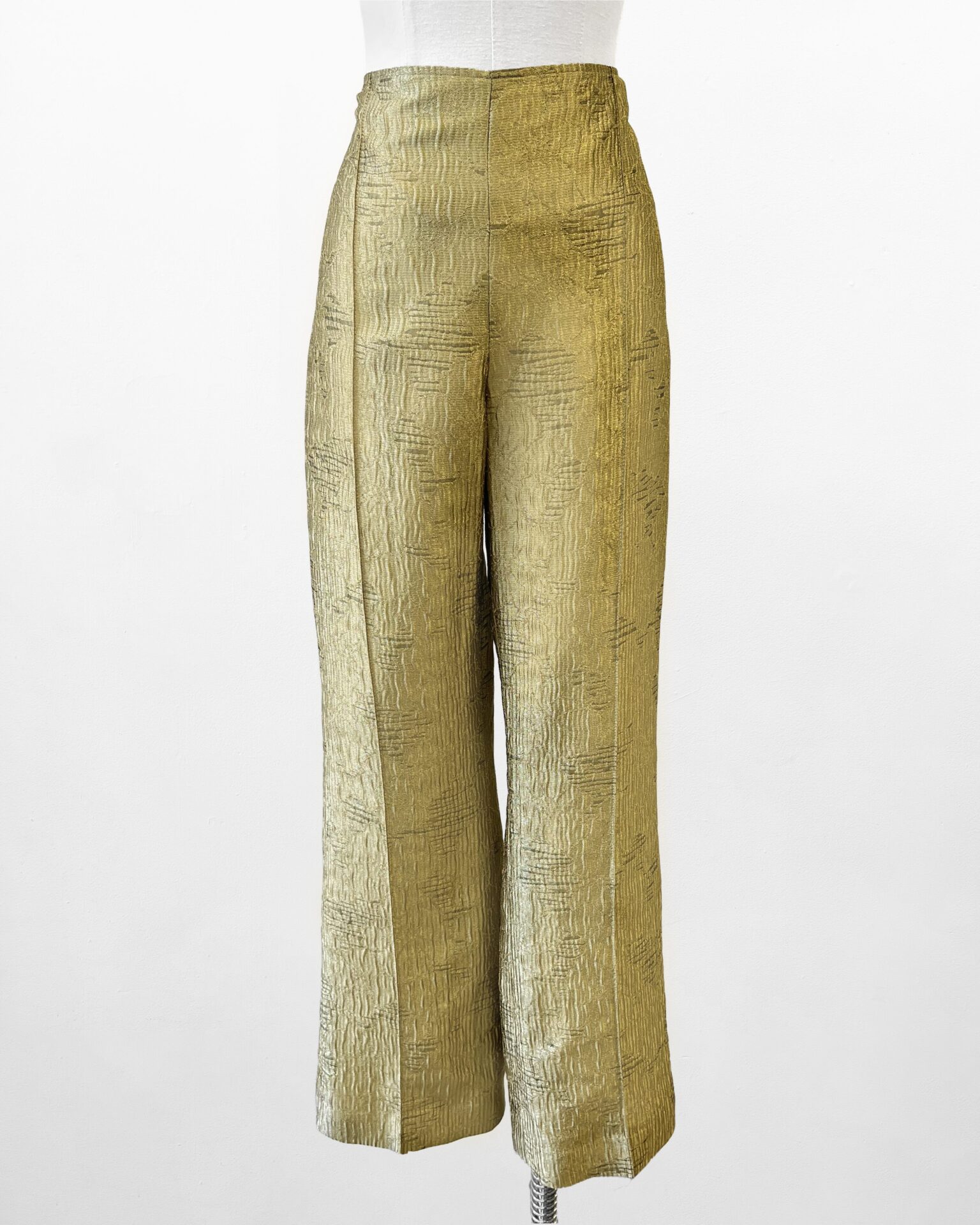 Oscar de la Renta 2011 gold pants lined in black silk