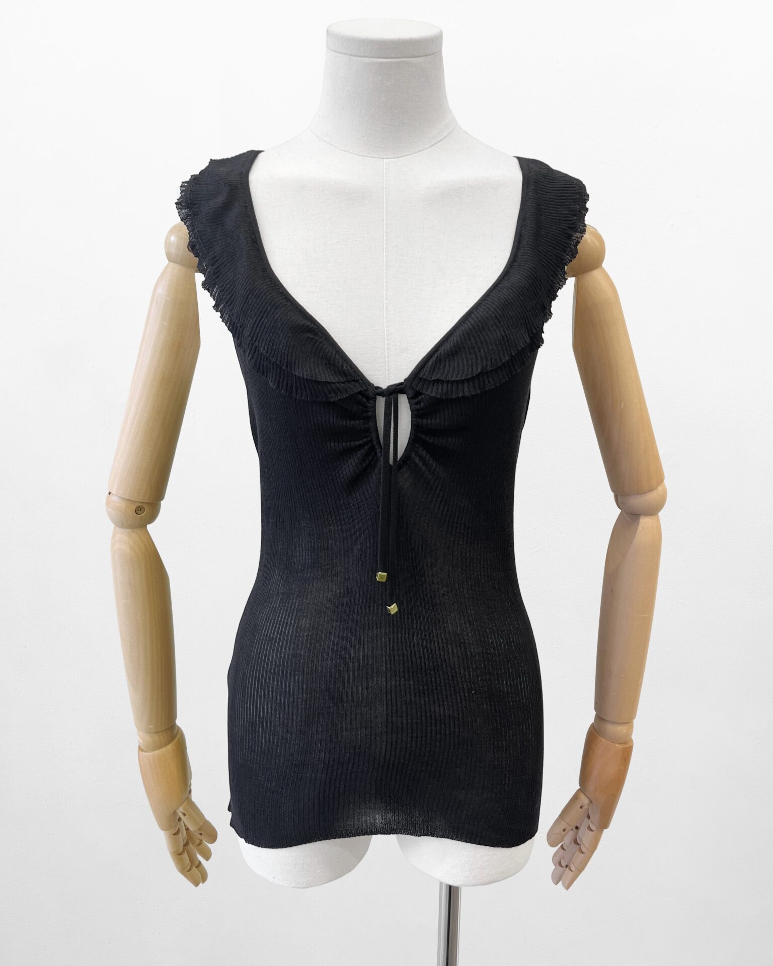 Gucci inky black silk knit tank top with keyhole bust